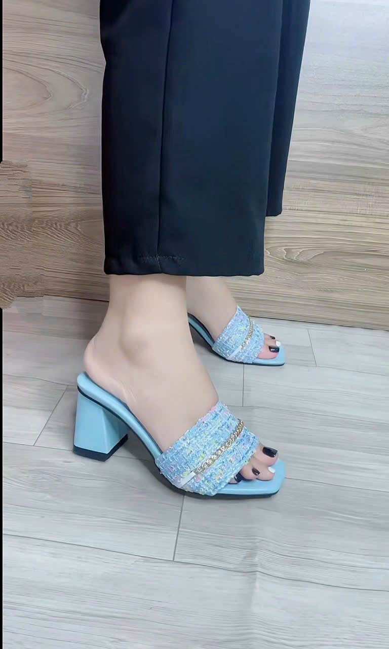 Dép guốc gót vuông quai ngang quai xích trẻ trung 7cm
