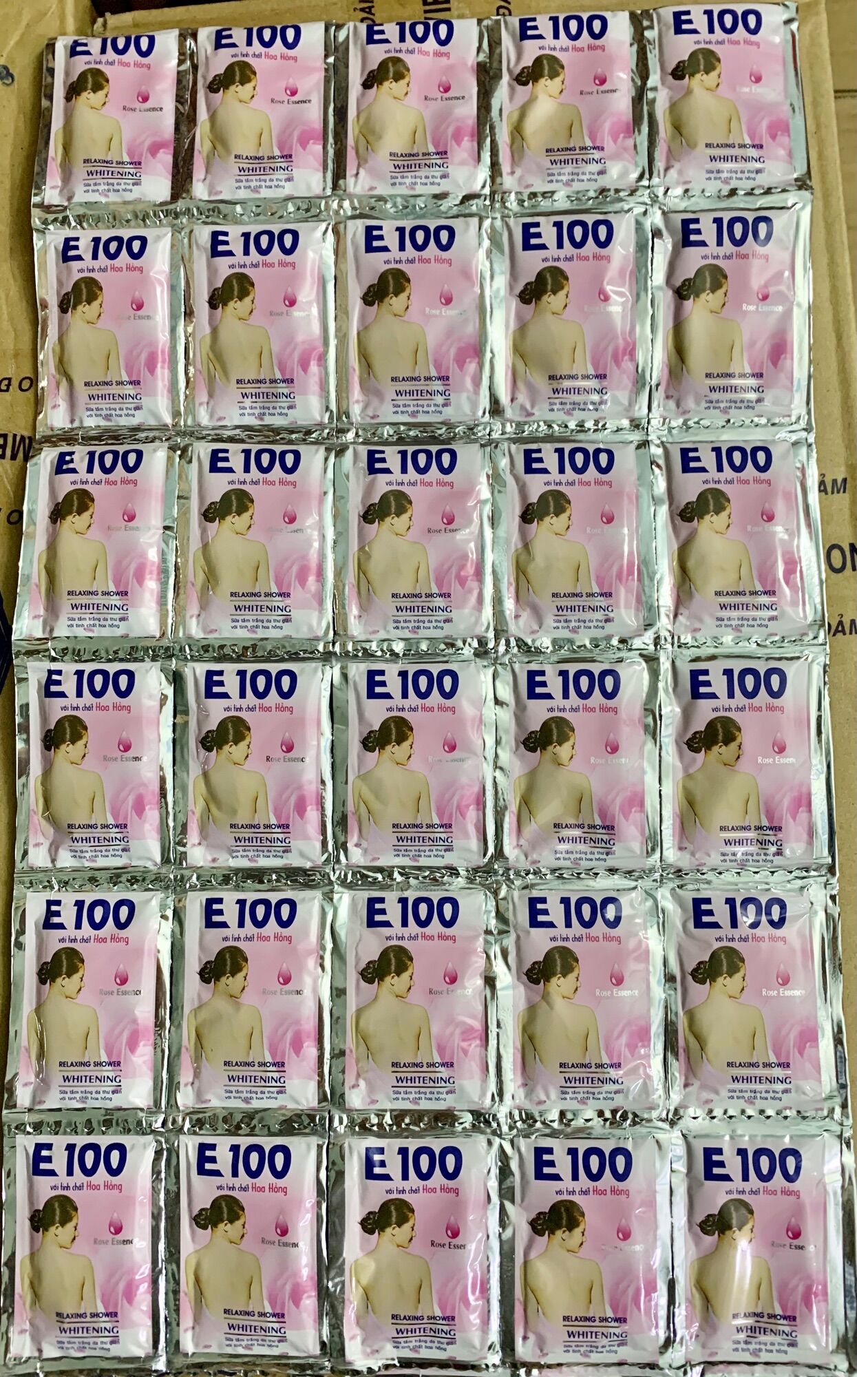 Sữa tắm tinh chất hoa hồng e100 10 dây