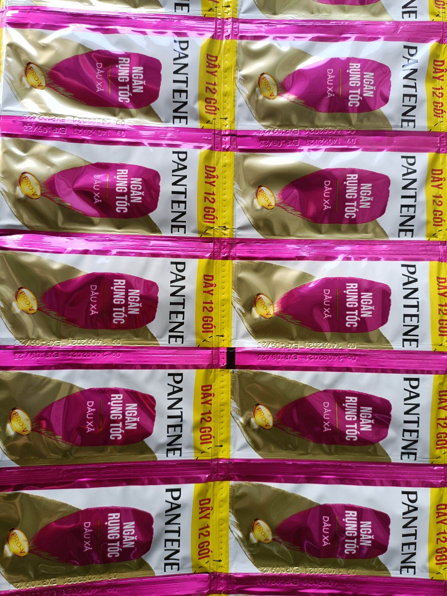 Combo 10 dây xả tóc Pantene (dây 10 gói)