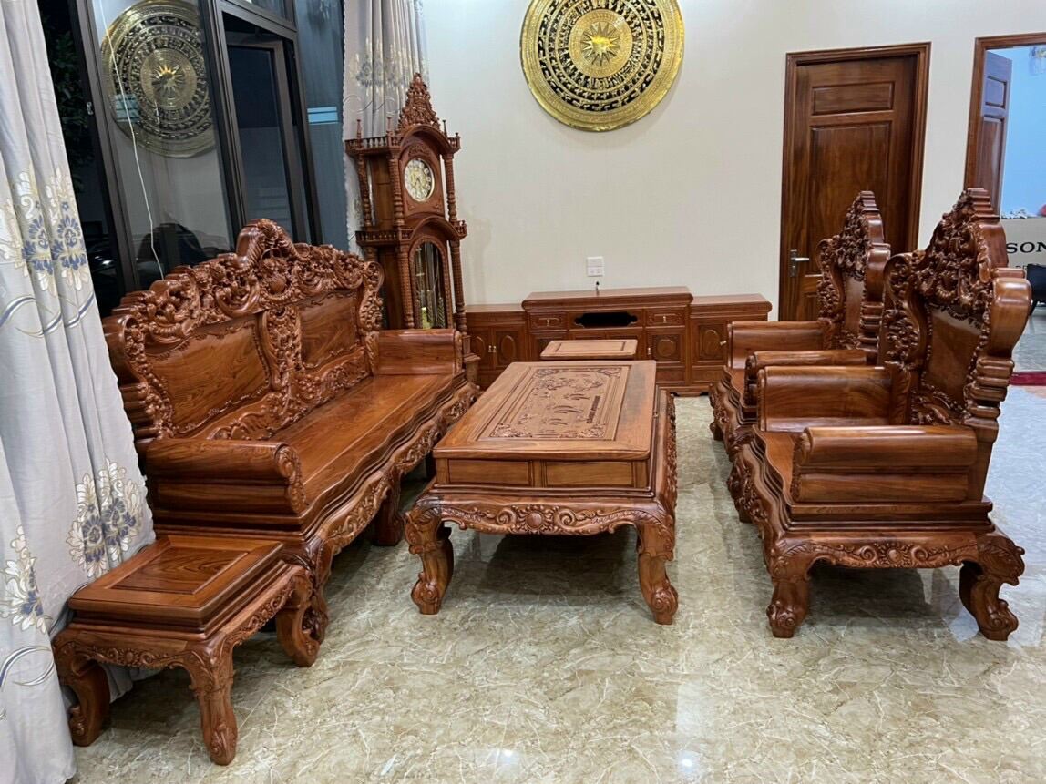 Bàn ghế phòng khách cổ điển Hoàng Gia Luis cao cấp được cập nhật với thiết kế mới nhất của
