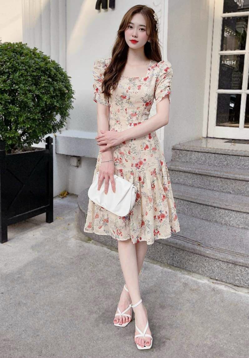 Đầm Lụa Hoa Tay Phồng Đính Nút Y HÌNH (có mút Ngực)