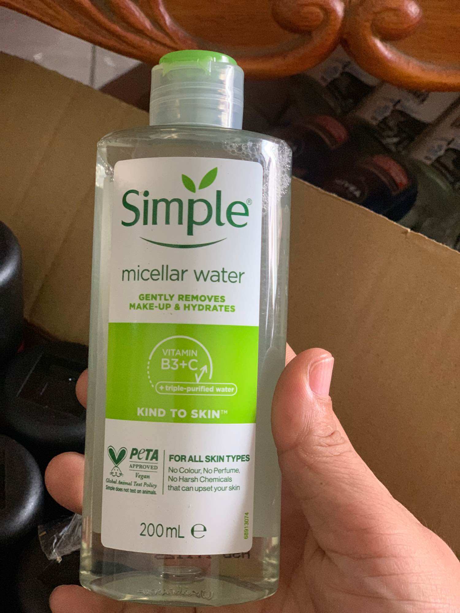 Nước tẩy trang Simple 400ml/200ml