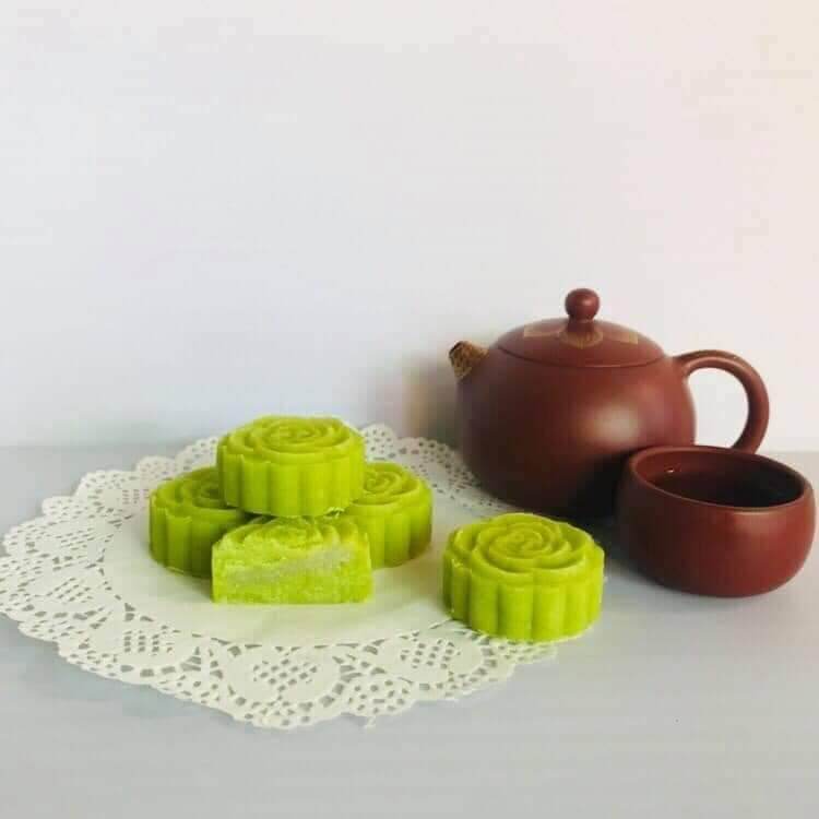Combo 4 hộp bánh đậu xanh 4 vị (nhân dừa,  dứa,  sầu riêng, môn)
