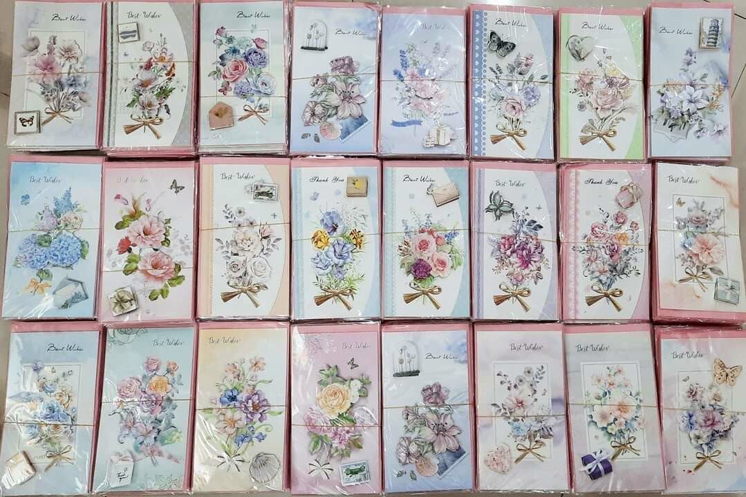 Sét 5 cái bưu thiếp thiệp hình nổi.Dùng cho các ngày lễ trong năm