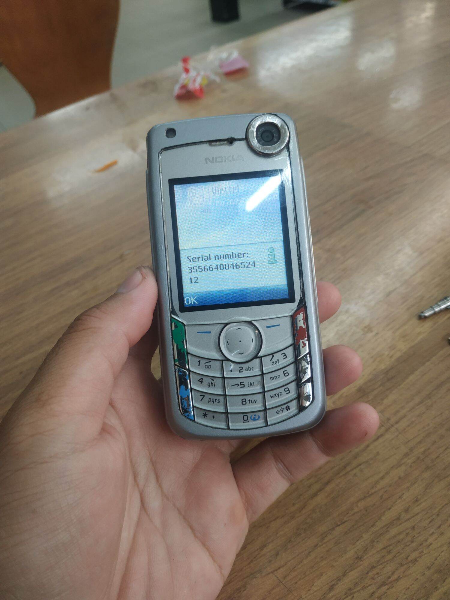 Điện thoại Nokia 6680 sưu tầm