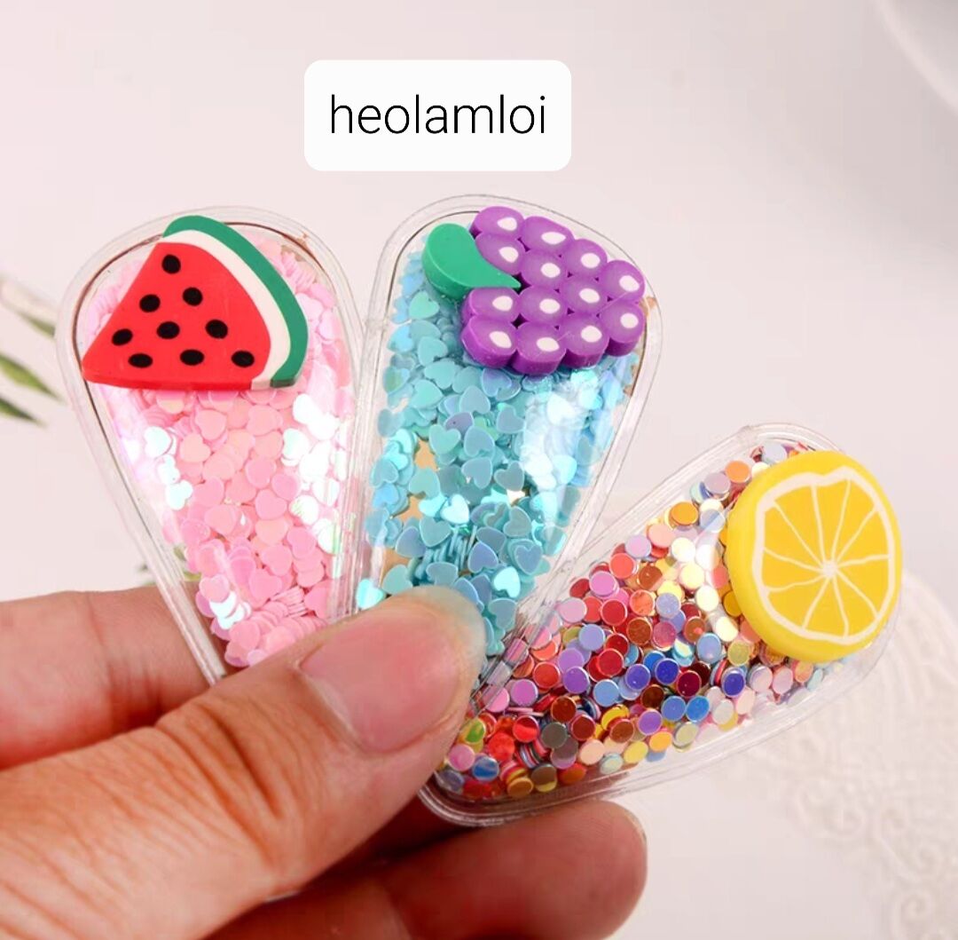 Kẹp tóc kim tuyến lấp lánh có charm xinh