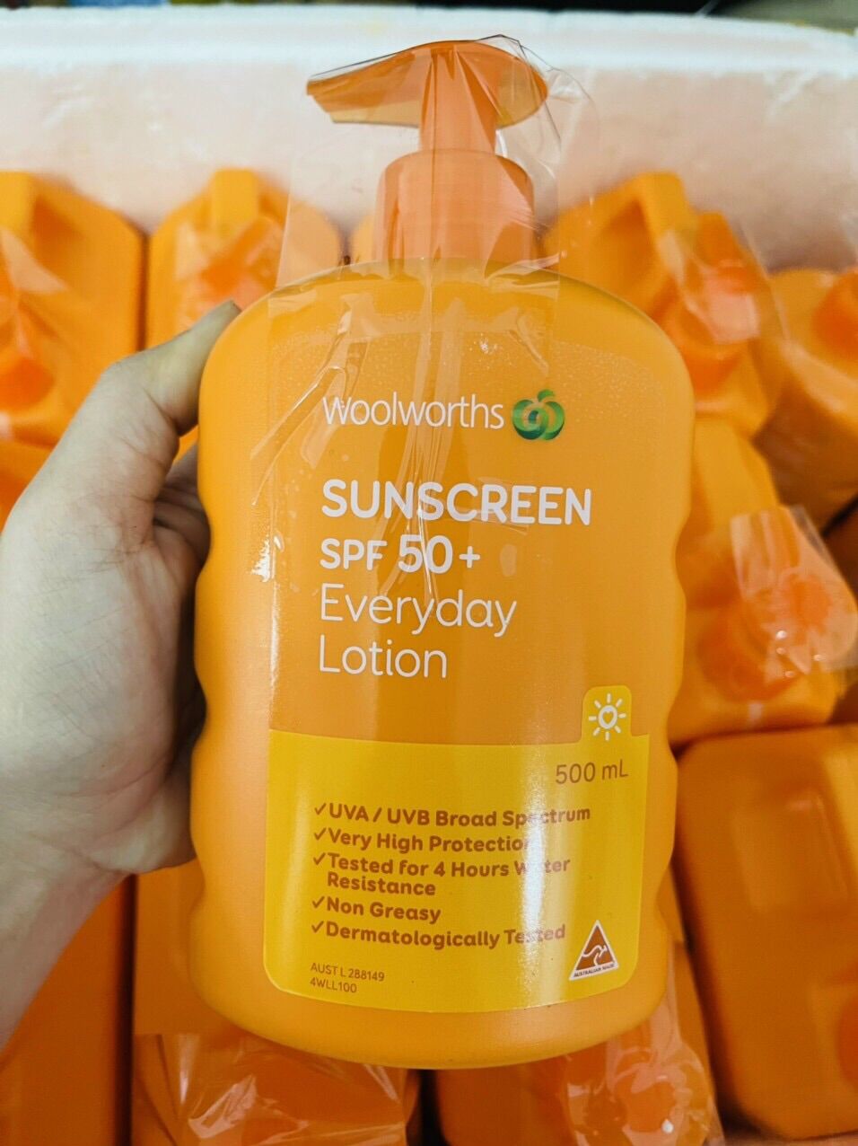 Kem chống nắng Woolworths Everyday Sunscreen SPF 50+