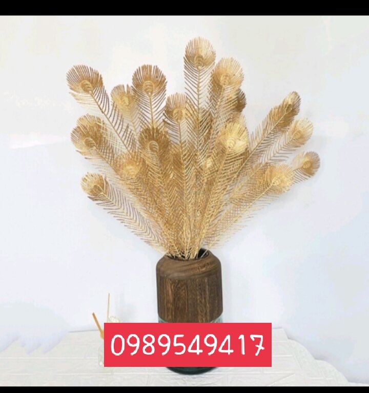 Cành lông công siêu đẹp mang phong thủy,tài lộc.Phù hợp trang trí tết,cắm bình hoa,giỏ quà