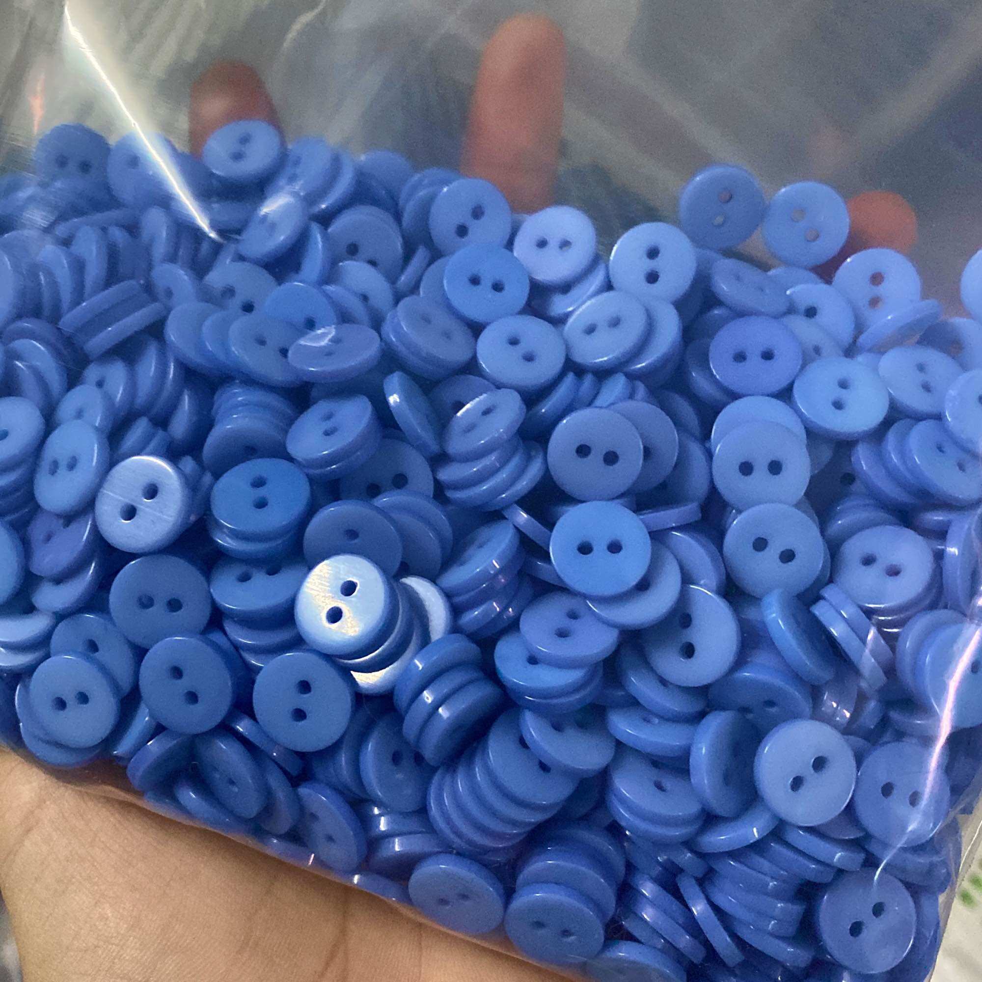 100 nút sơ mi 1.1cm nhiều màu