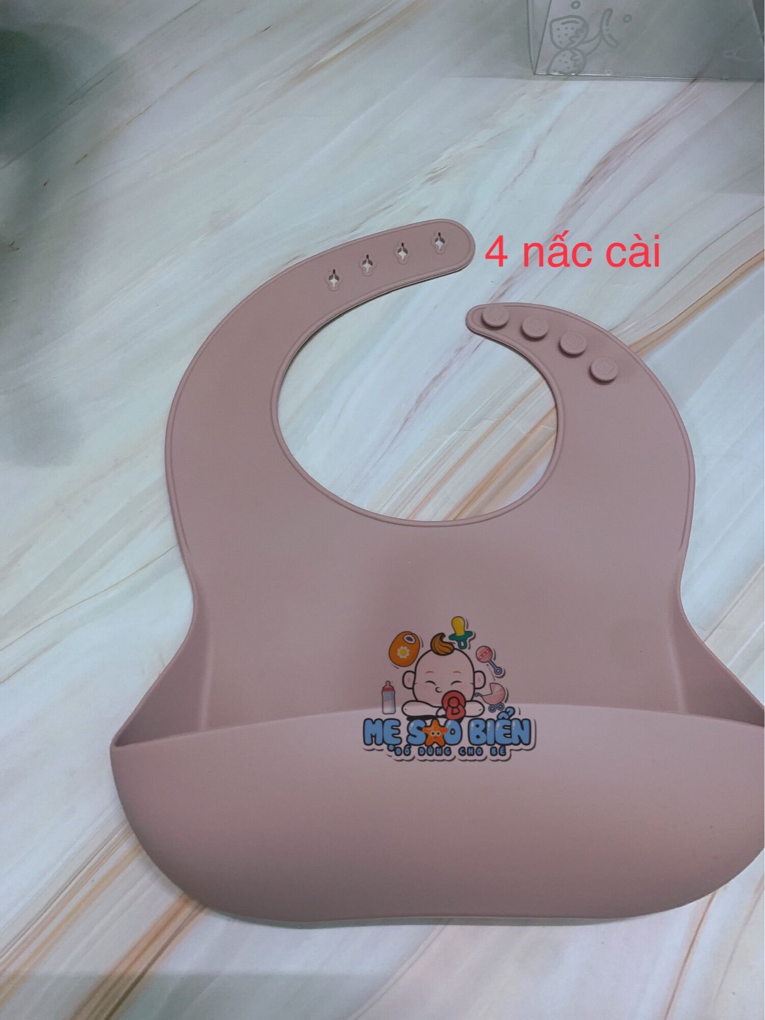 Set yếm và bát thìa silicon ăn dặm cho bé