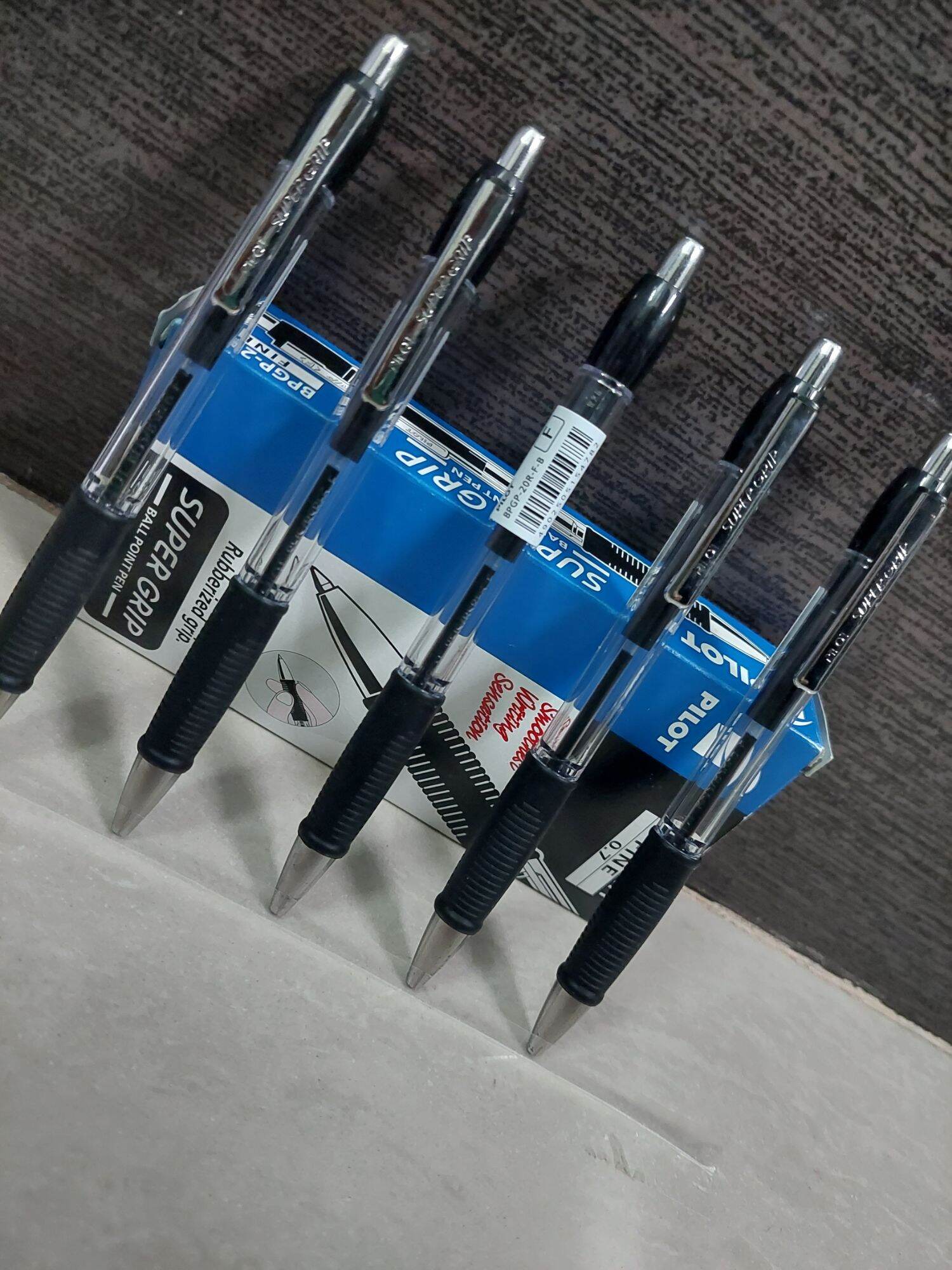 Bút Bi Bấm Super Grip ( BPGP-20R-F) ký tên cao cấp của Pilot (Made in Japan)