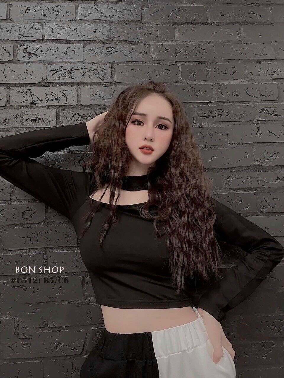Áo Croptop Gân Tay Dài Chocker