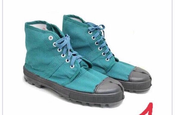 Giày Lao động chất liệu đế cao su mặt vải bố màu xanh ngọc