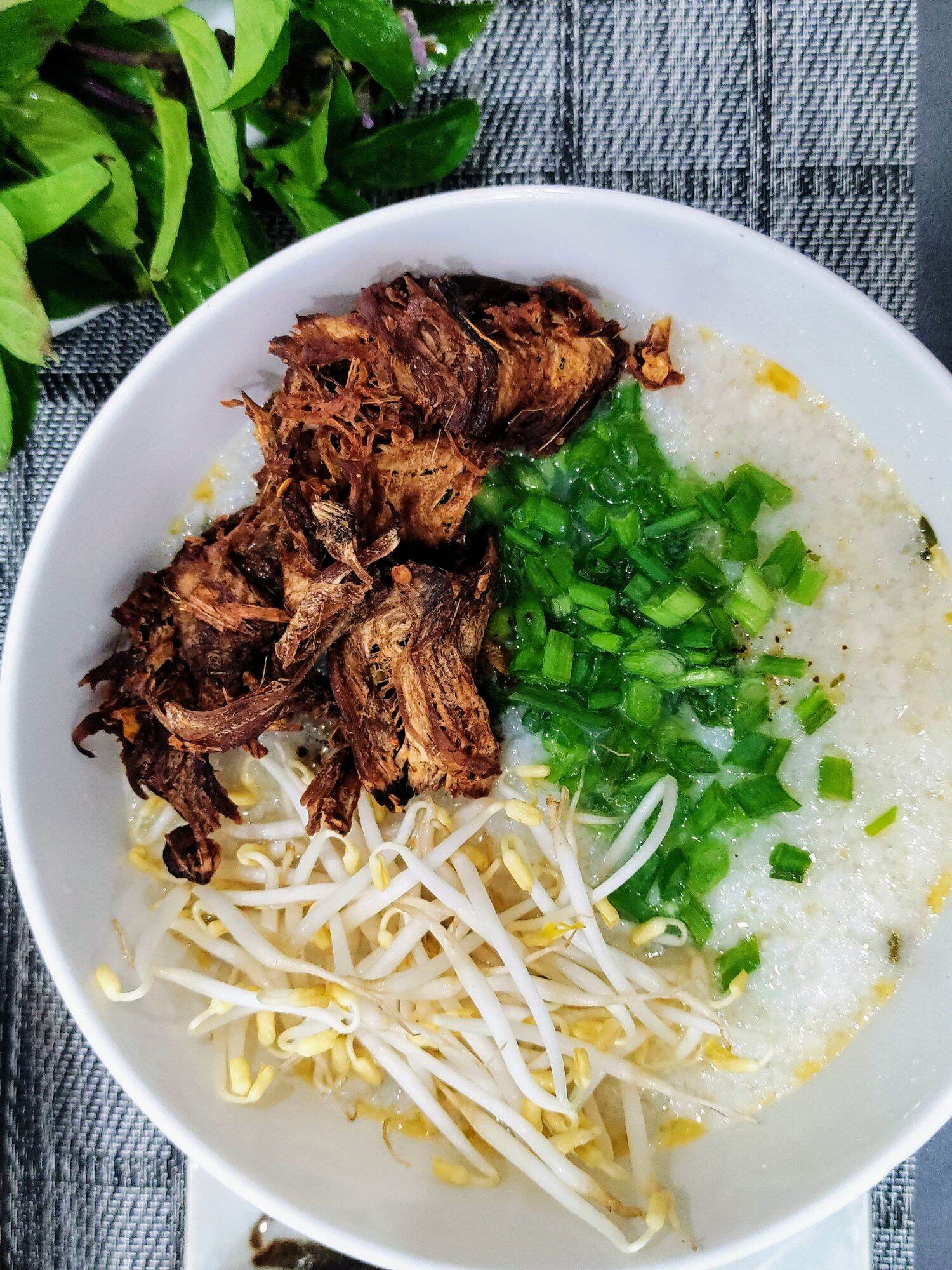 Khô nấm lá chanh cay cay