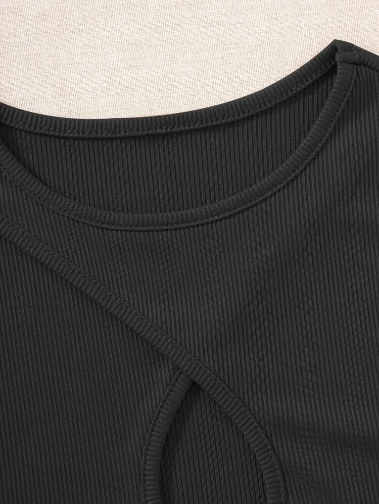 Áo croptop cổ tròn sát nách đan chéo 12