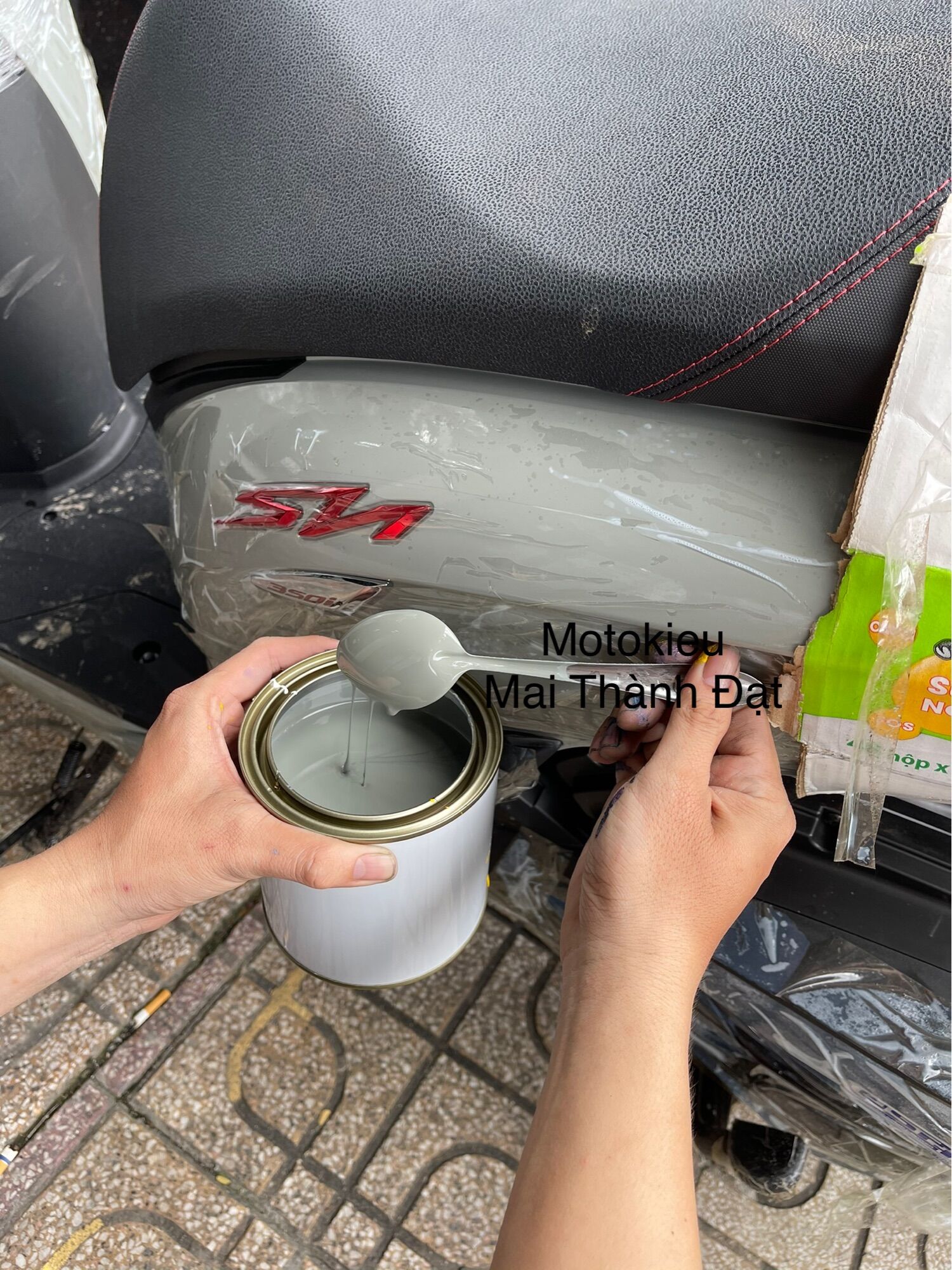 Sơn Màu Xám Xi Măng sh350i 2021 + Phale Ngũ Sắc ( sơn oto, xe máy )đóng gói tùy chọn