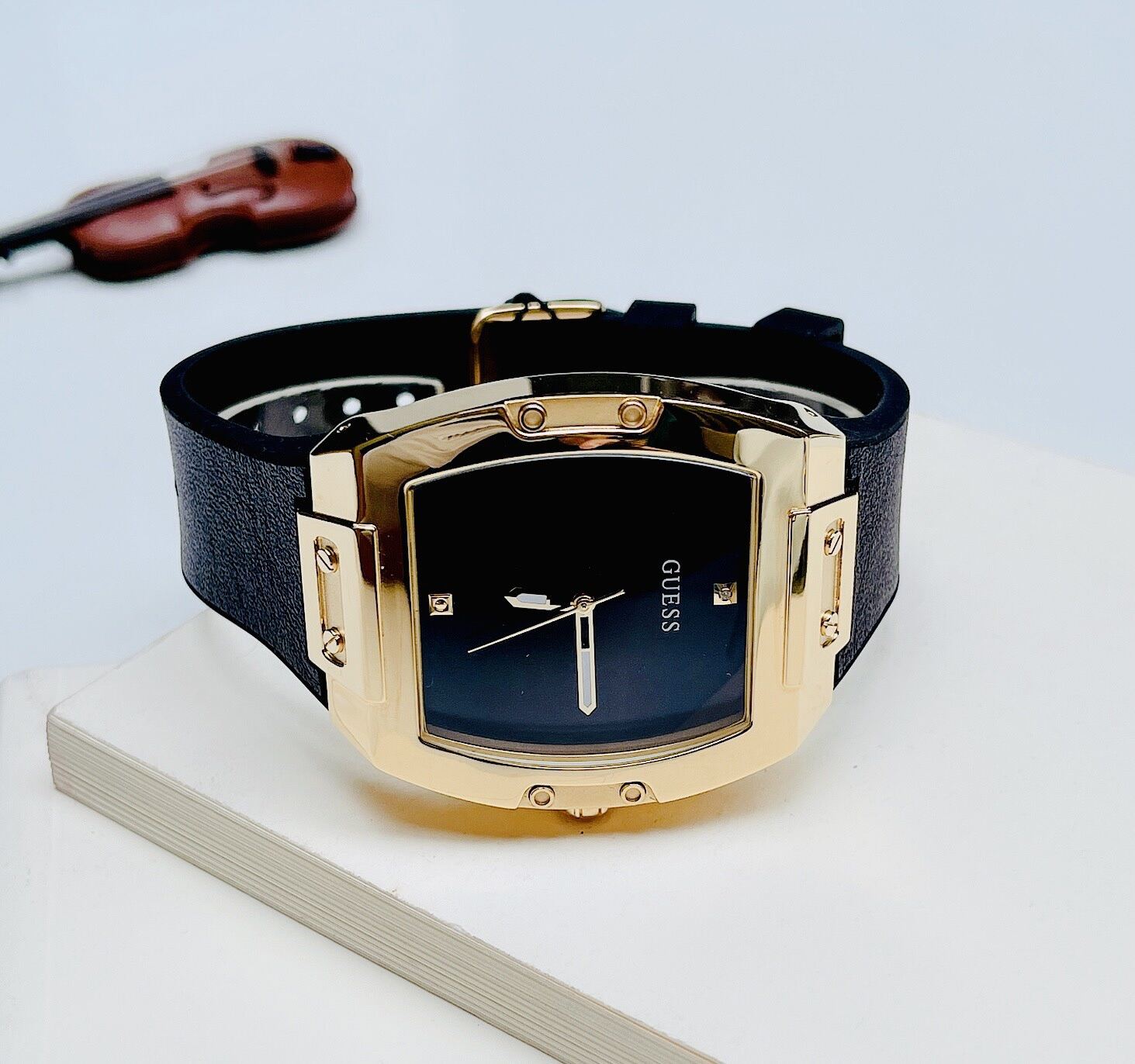 Đồng Hồ Nam Guess New
