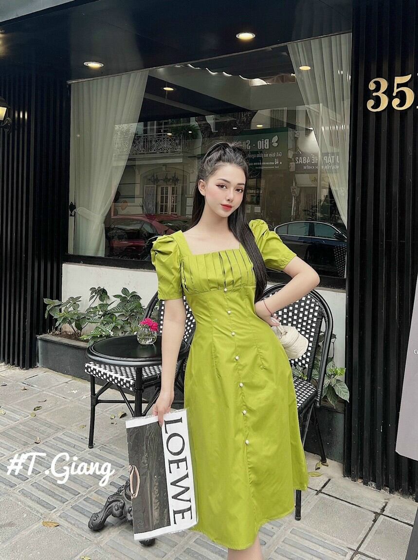 Váy liền thân dáng dài đính ngọc