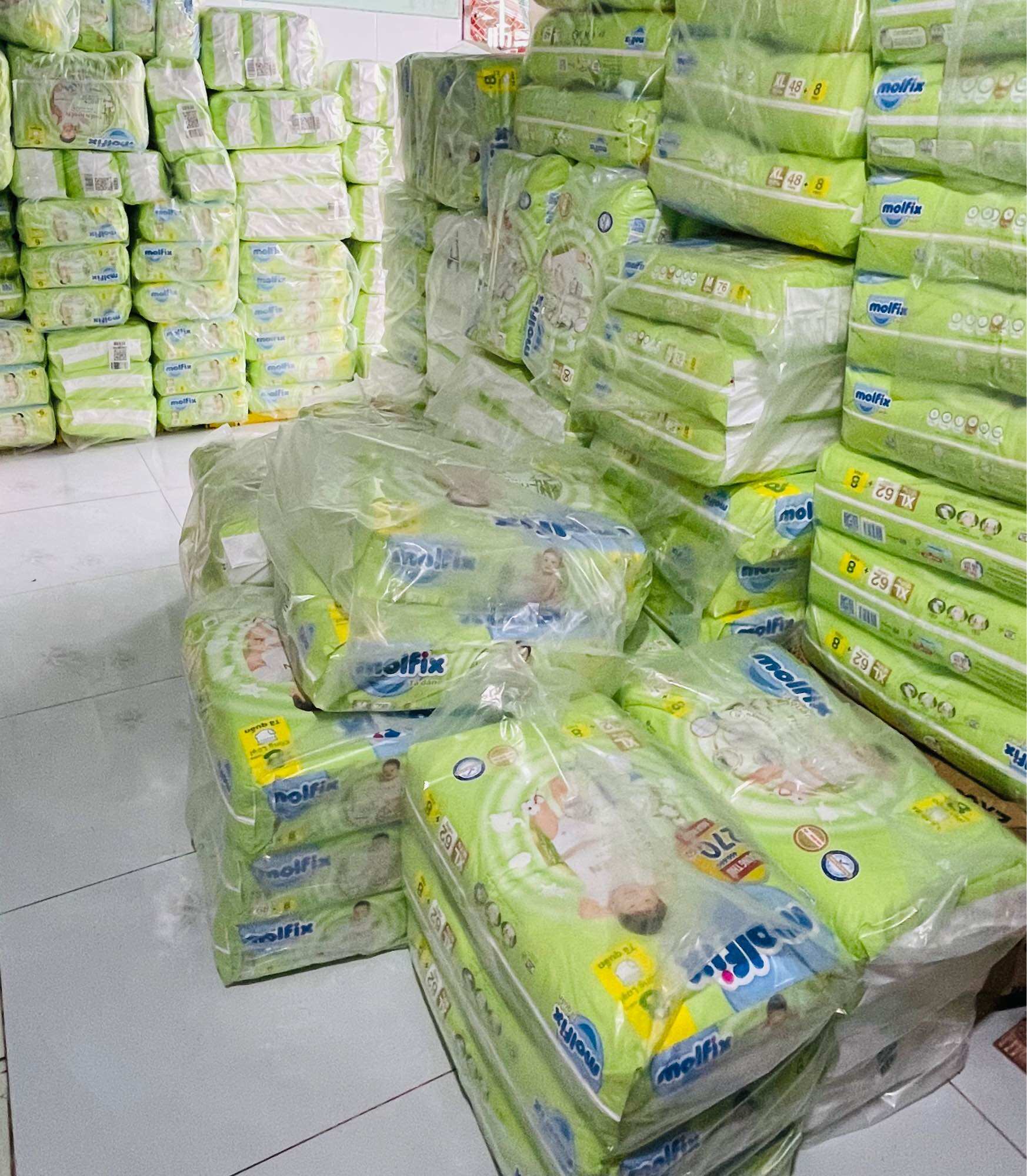 Tã Dán Sơ sinh Molfix Thiên nhiên XS70 + 6 (Dưới 5Kg)