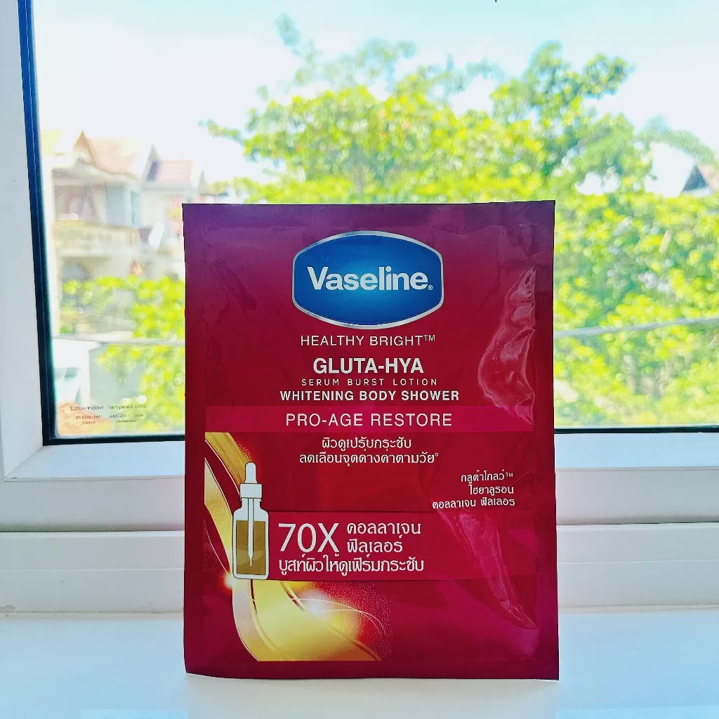 Kem tắm trắng da Vaseline Thái Lan whitening body shower 120gr- Dạng gói