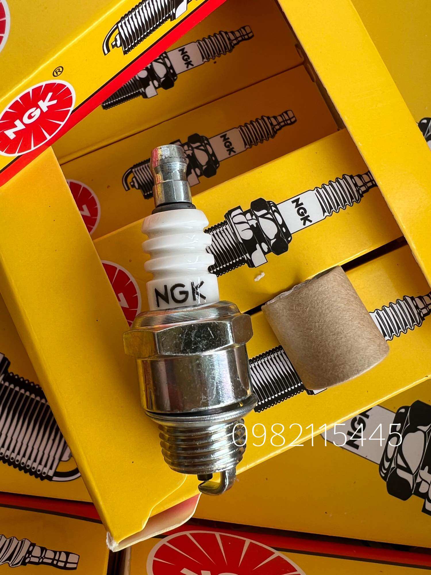 Bugi 2 thì ngk máy cắt cỏ, máy cưa