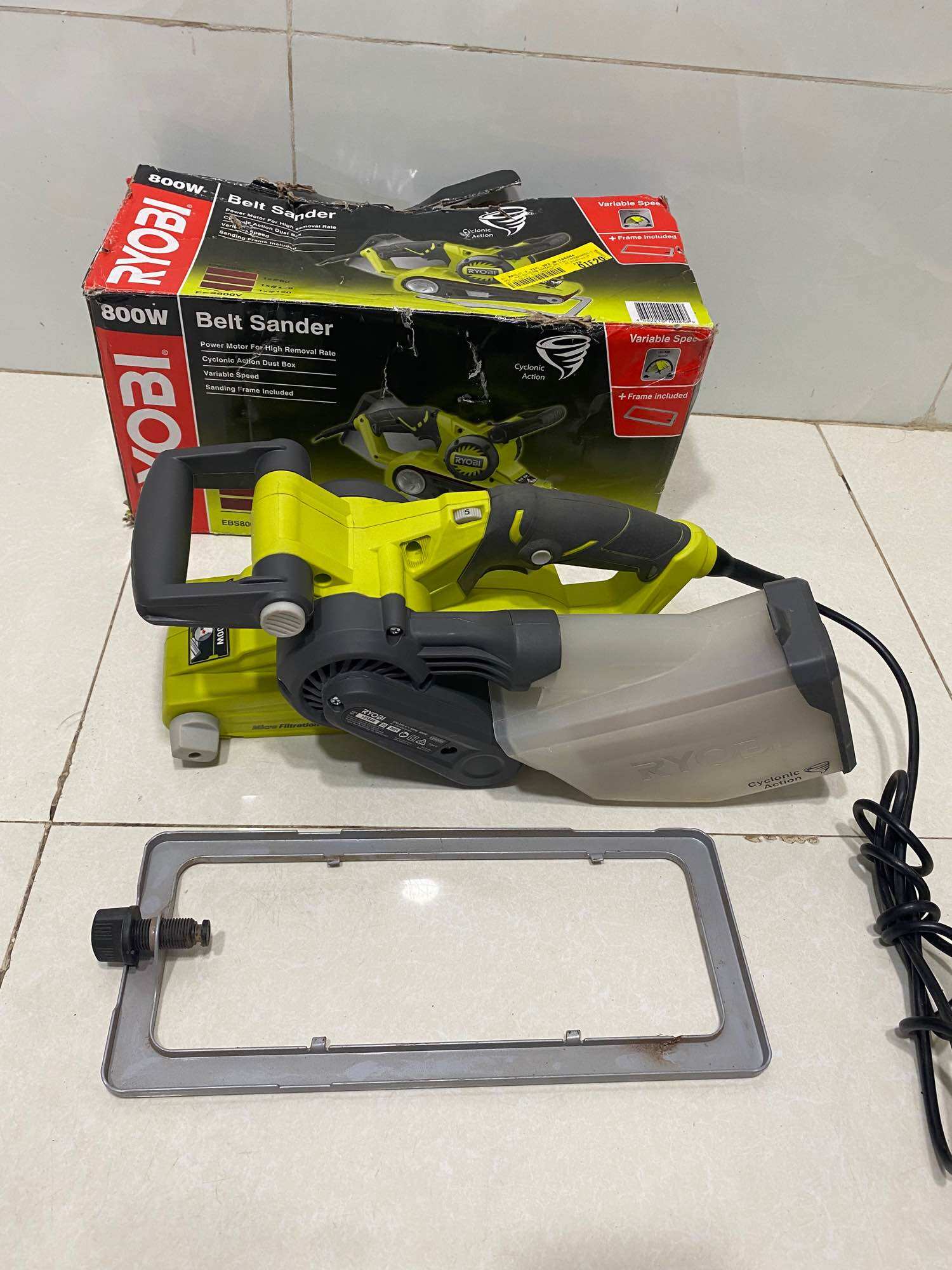 Máy chà nhám tăng ryobi 800w - kích thước sản phẩm : 336 x 180 x 190 mm - kích thước đóng gói : 420 x 182 x 195 mm - màu: vàng & đen