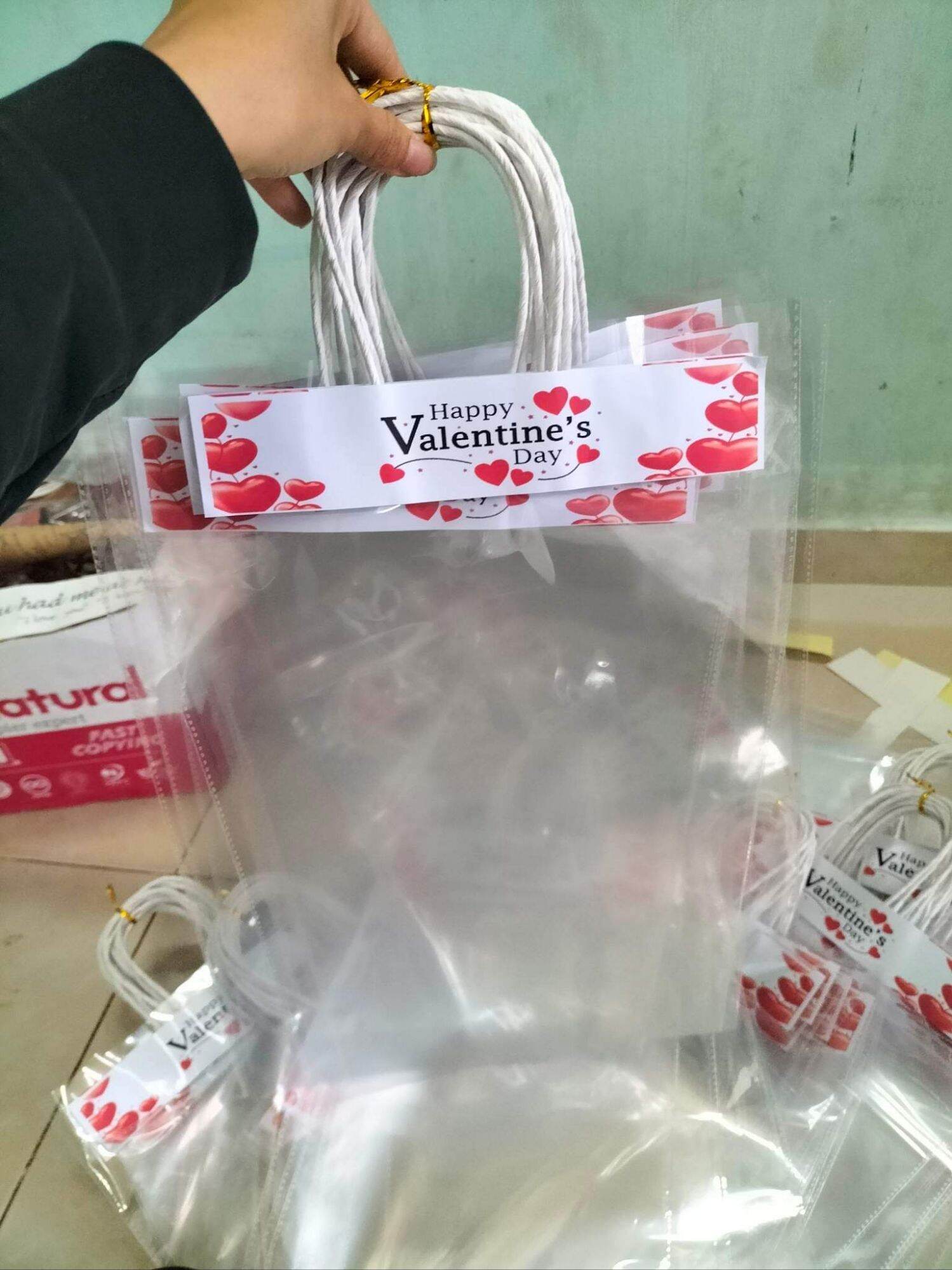 Combo 10 túi bóng đựng bó hoa, quà, hộp socola mẫu valentines 14.2