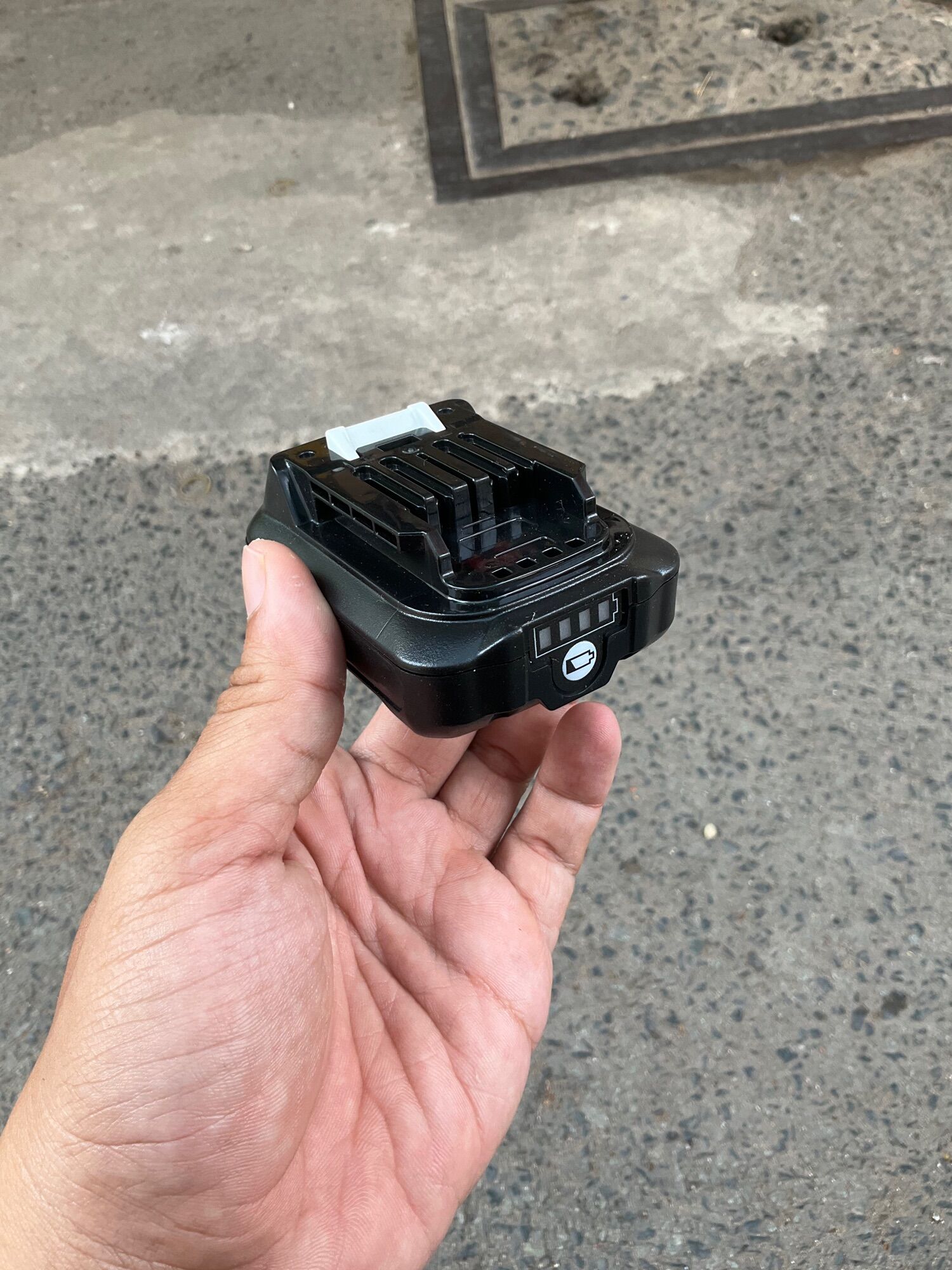 Nsv pin 12v 2ah dùng cho máy makita 12v max