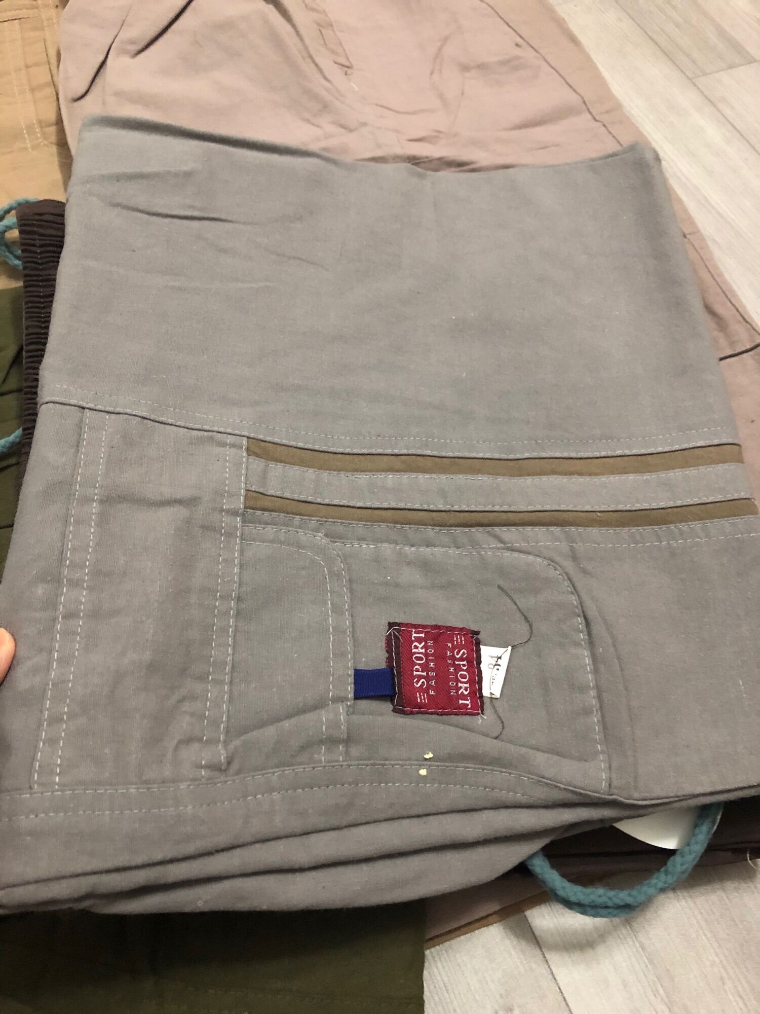Quần short lửng nam lưng thun
