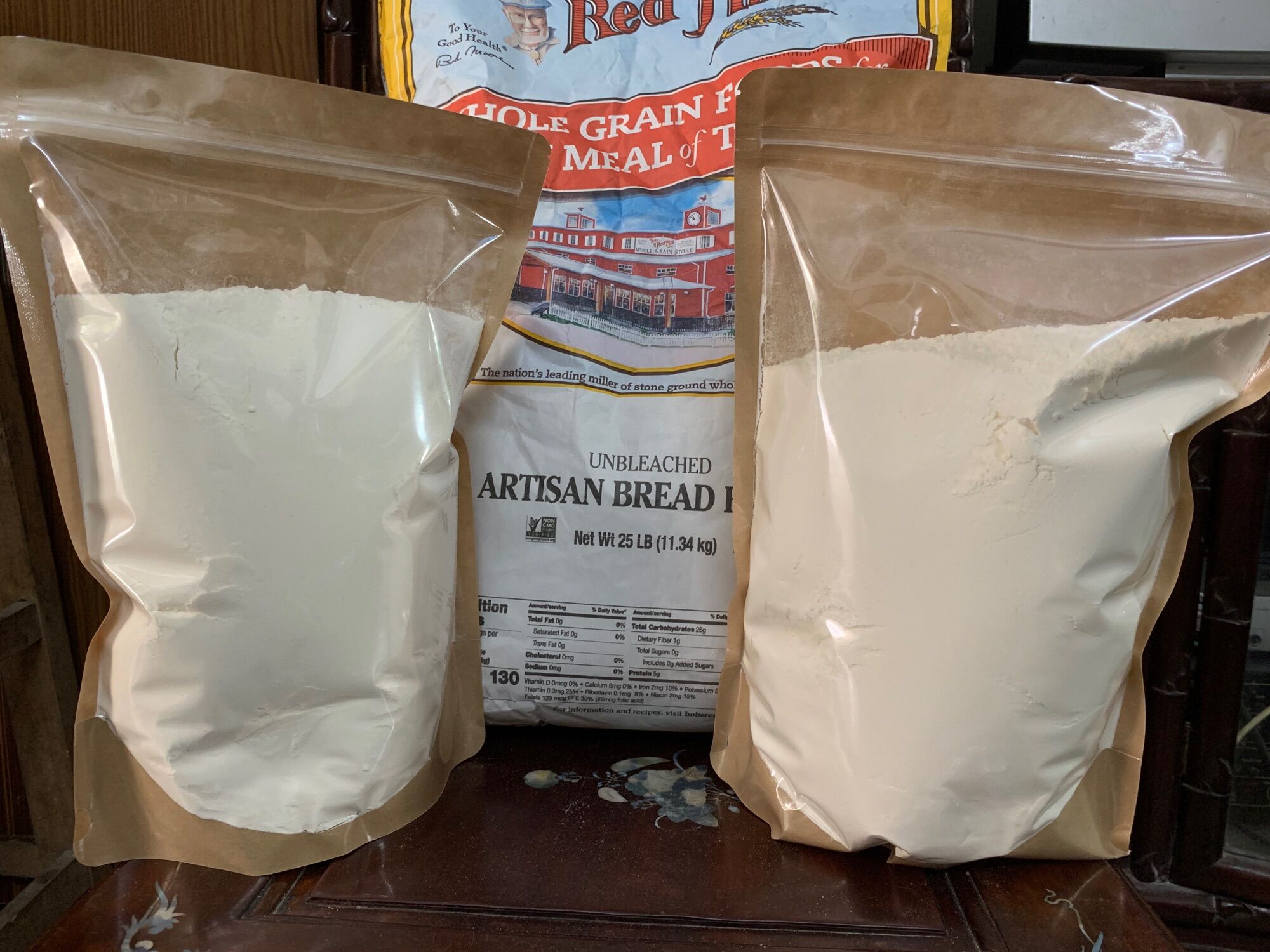 Bột bánh mì Artisan 1kg Bob’s red mill