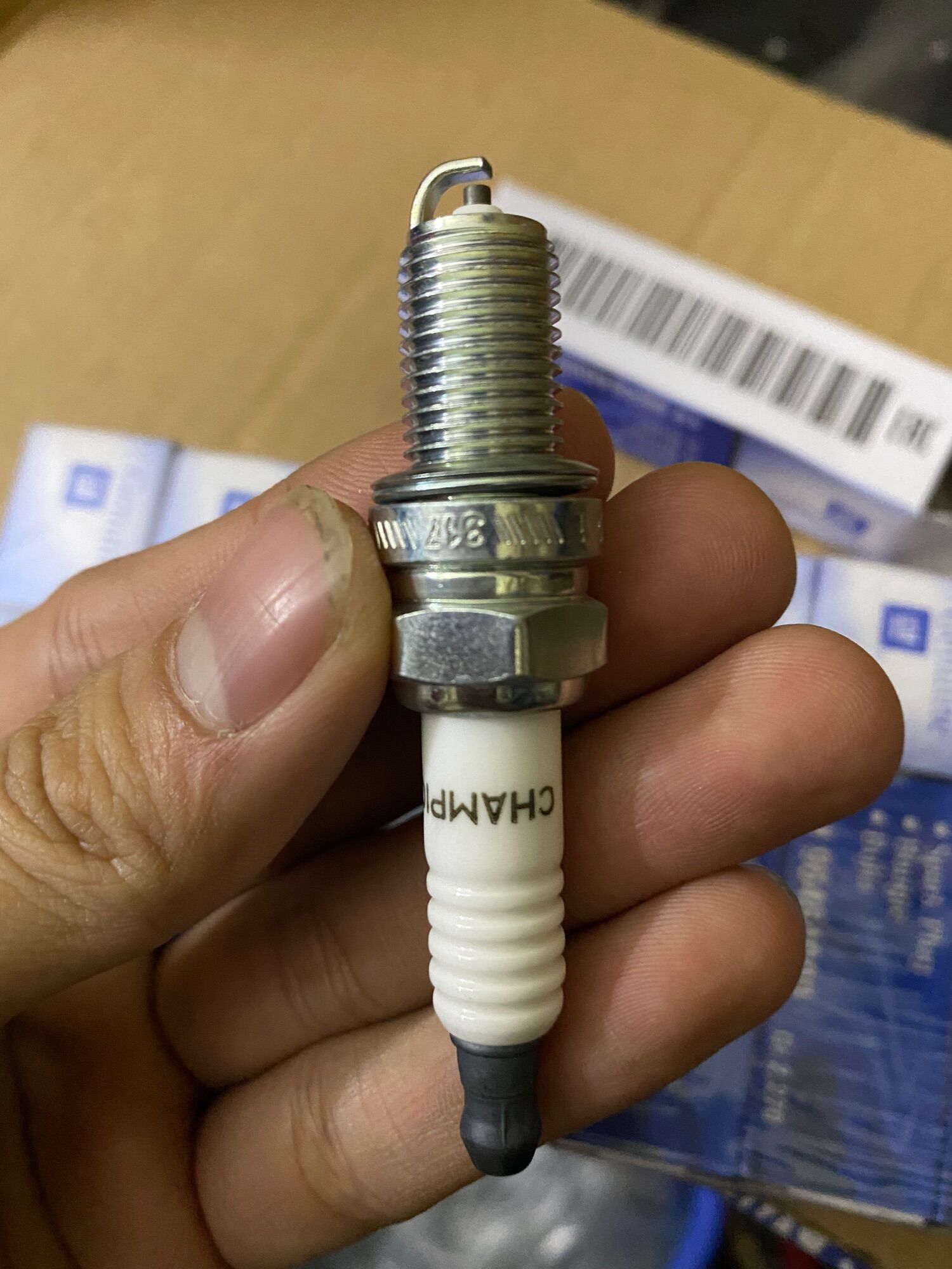 Bugi đánh lửa Spark(Matiz 4) xịn Gm:96464000