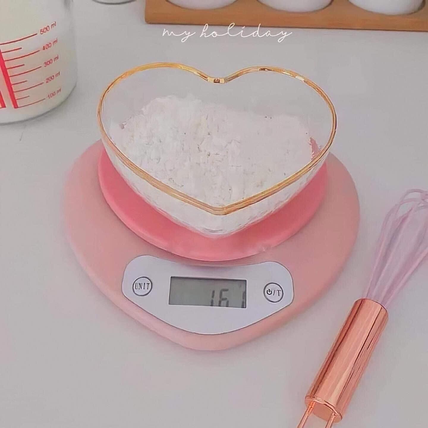 CÂN TIỂU LY TRÁI TIM HỒNG