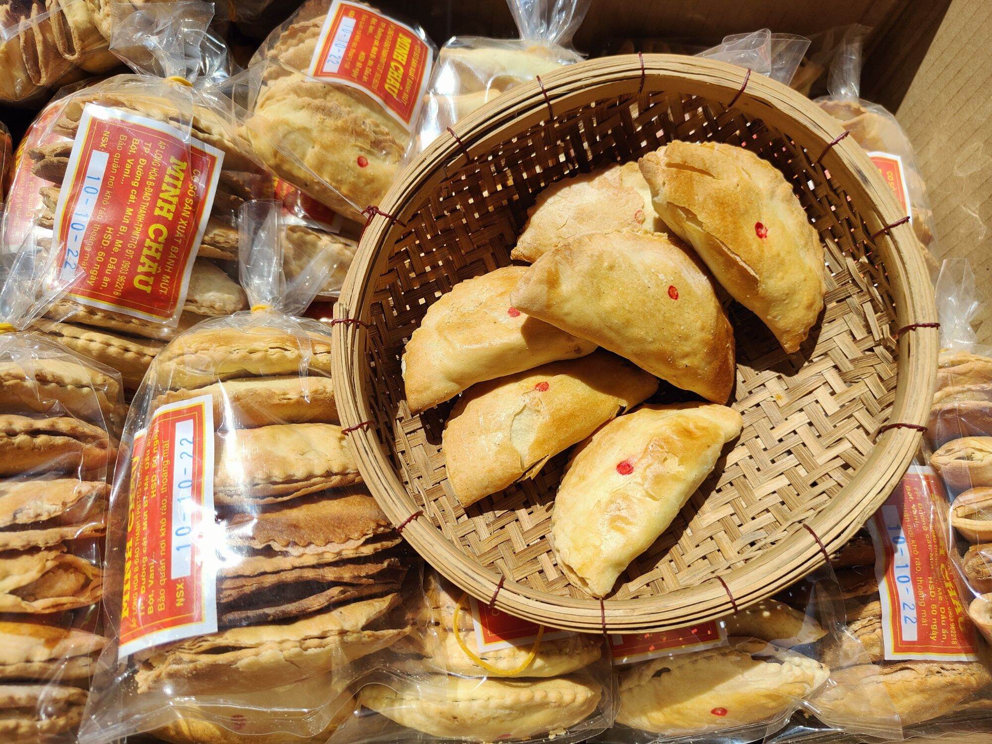 Bánh quai vạc nhân dừa bịch 6 cái
