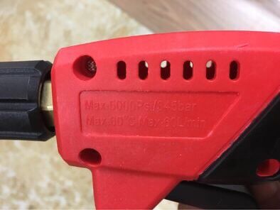 Tay xịt rửa xe cao áp ngắn