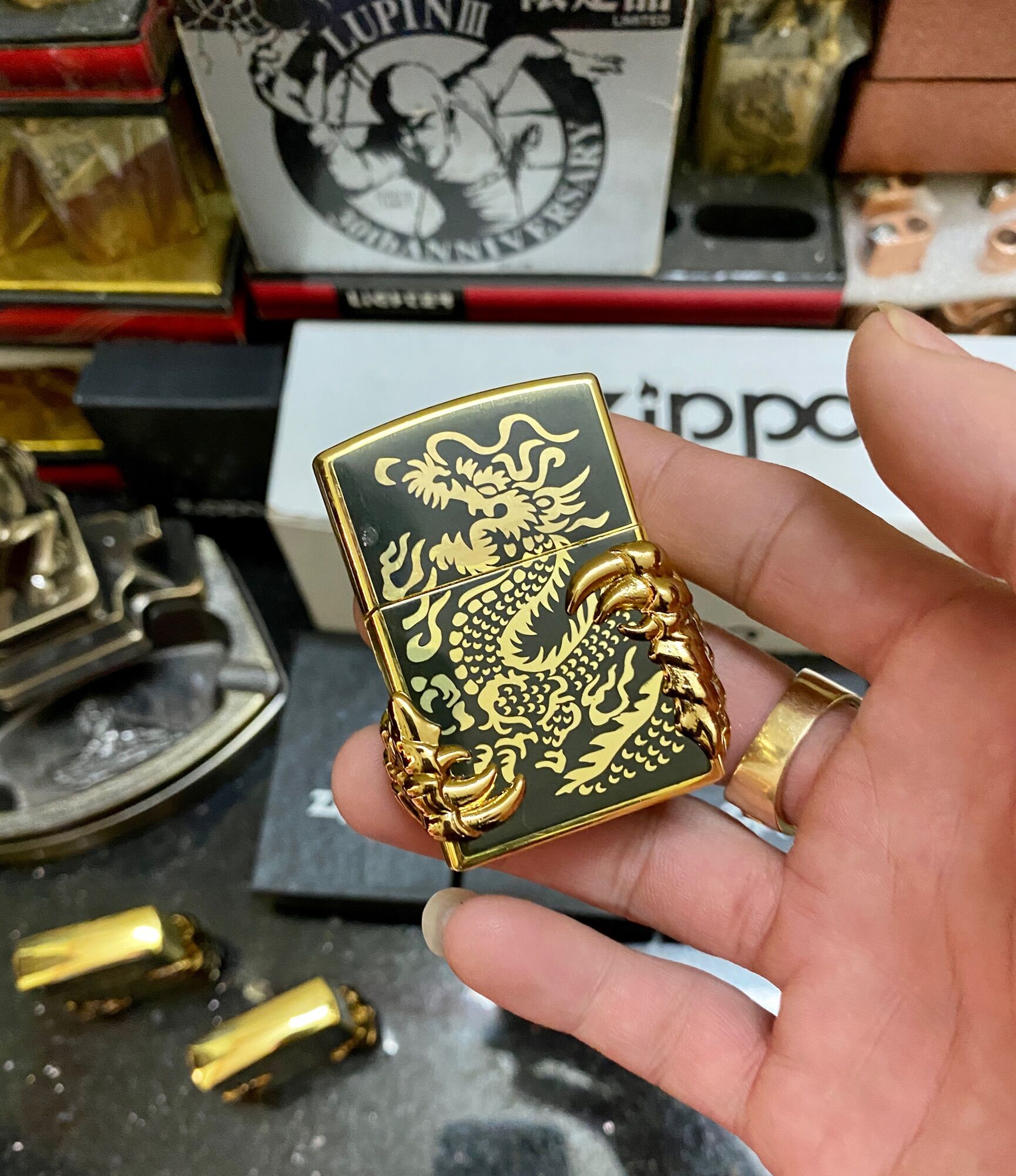 Bật Lửa Rồng Lửa Tia