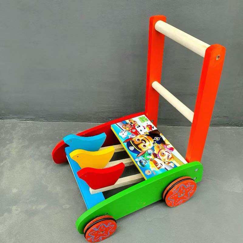 Xe tập đi gỗ cho bé hiệu EM BÉ VÀNG VIỆT NAM, LOGO CHÍNH HÃNG. 