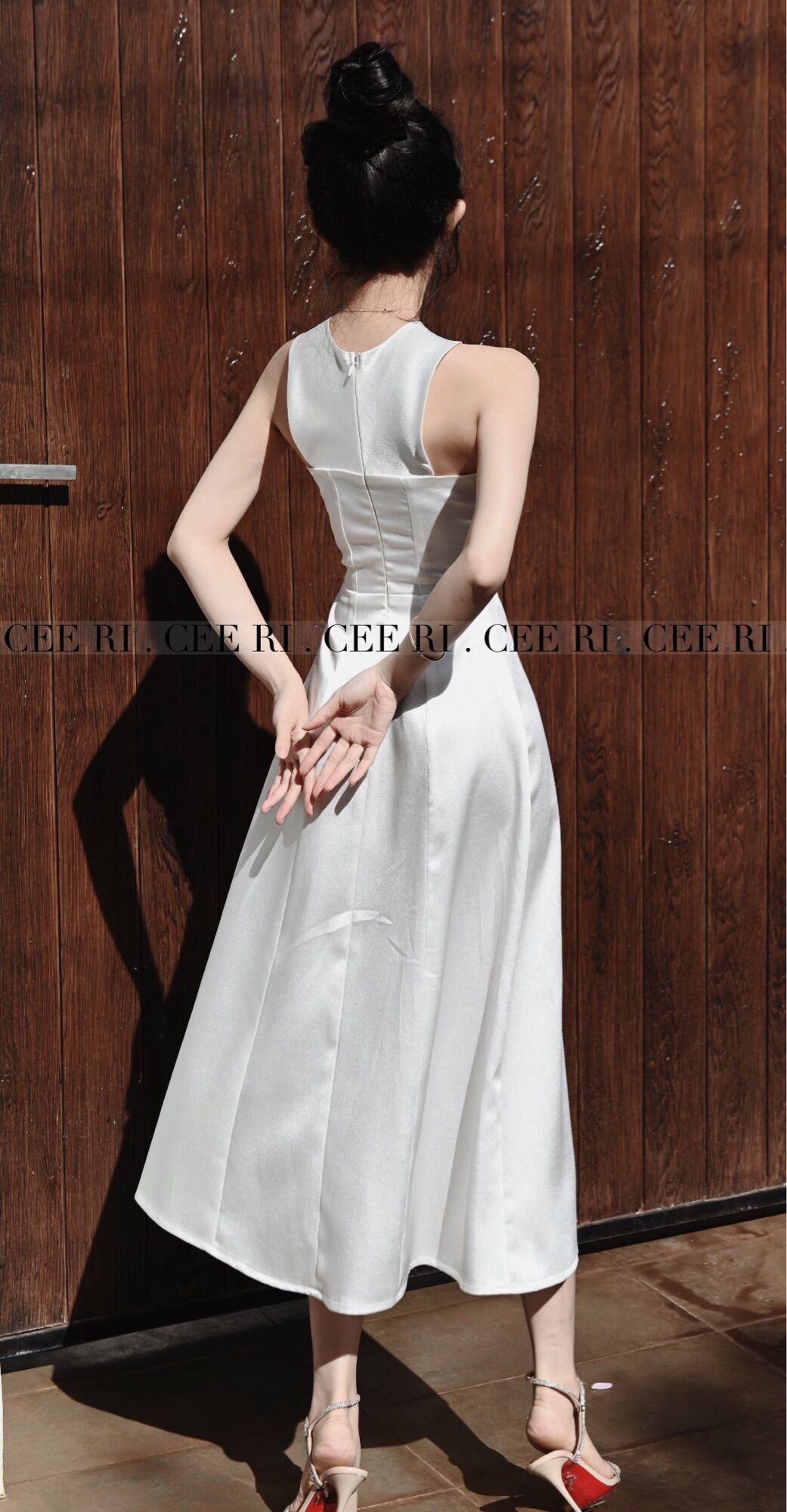( ẢNH THẬT - ĐƯỢC CHỤP BỞI CEERI ) Váy trắng form dài cao cấp