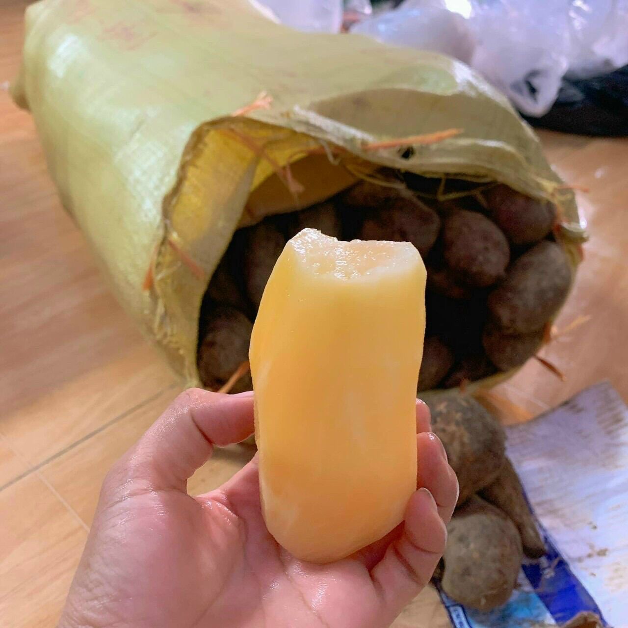 1kg khoai sâm đất (hàng gọt sẵn, giao hoả tốc)