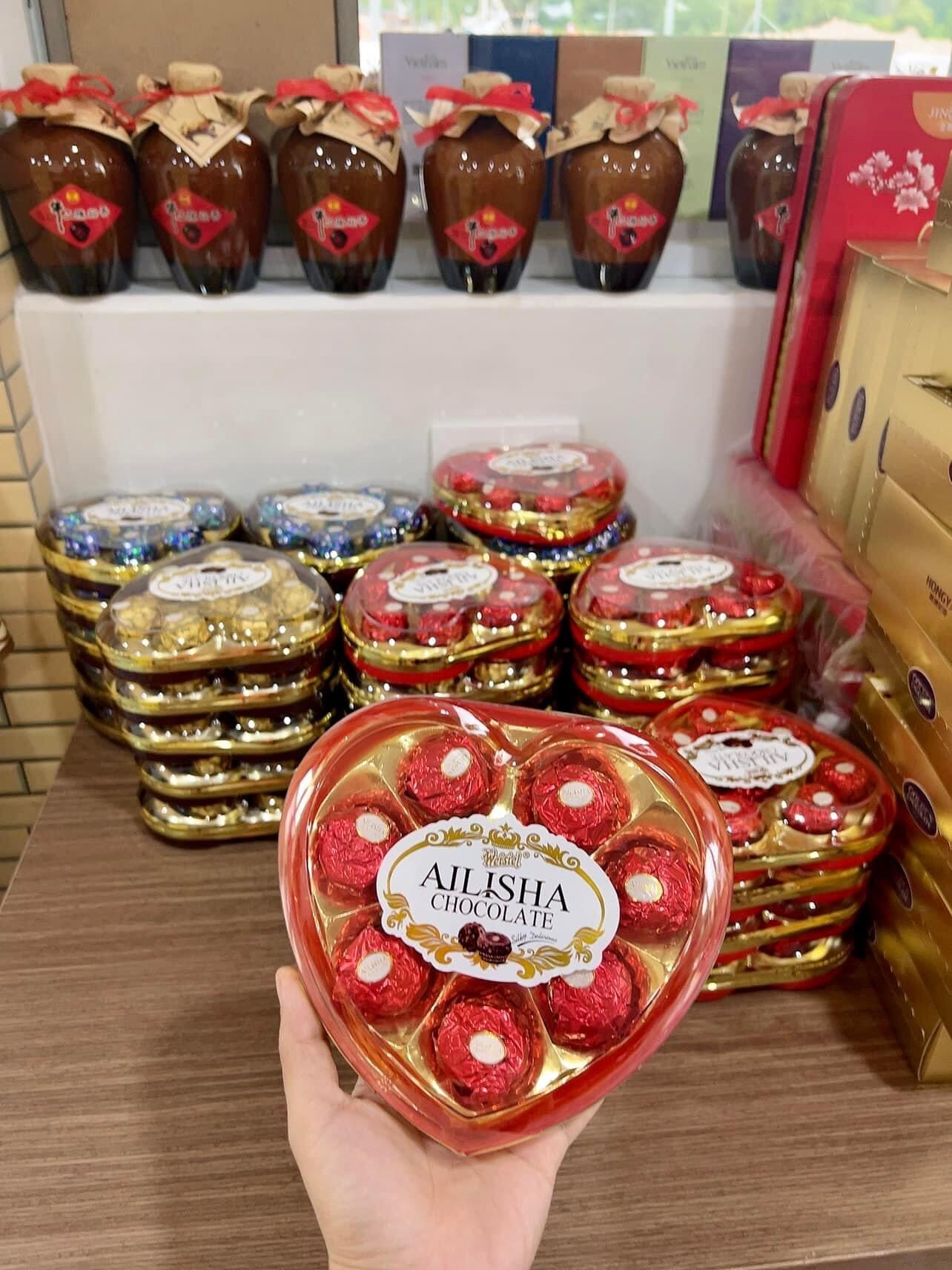 Kẹo Socola Sữa Hạnh Nhân AILISHA