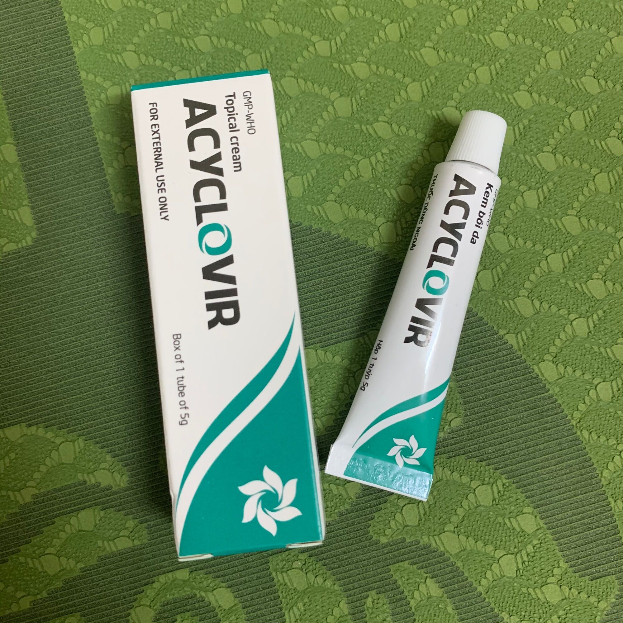 Kem bôi da acyclovir