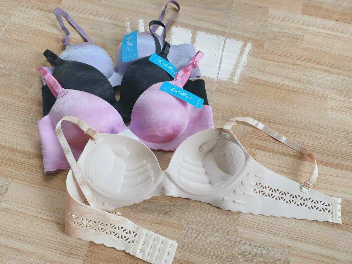 Siêu sốc : 95k/4 áo lót su gấm không gọng đệm dày 2,5cm