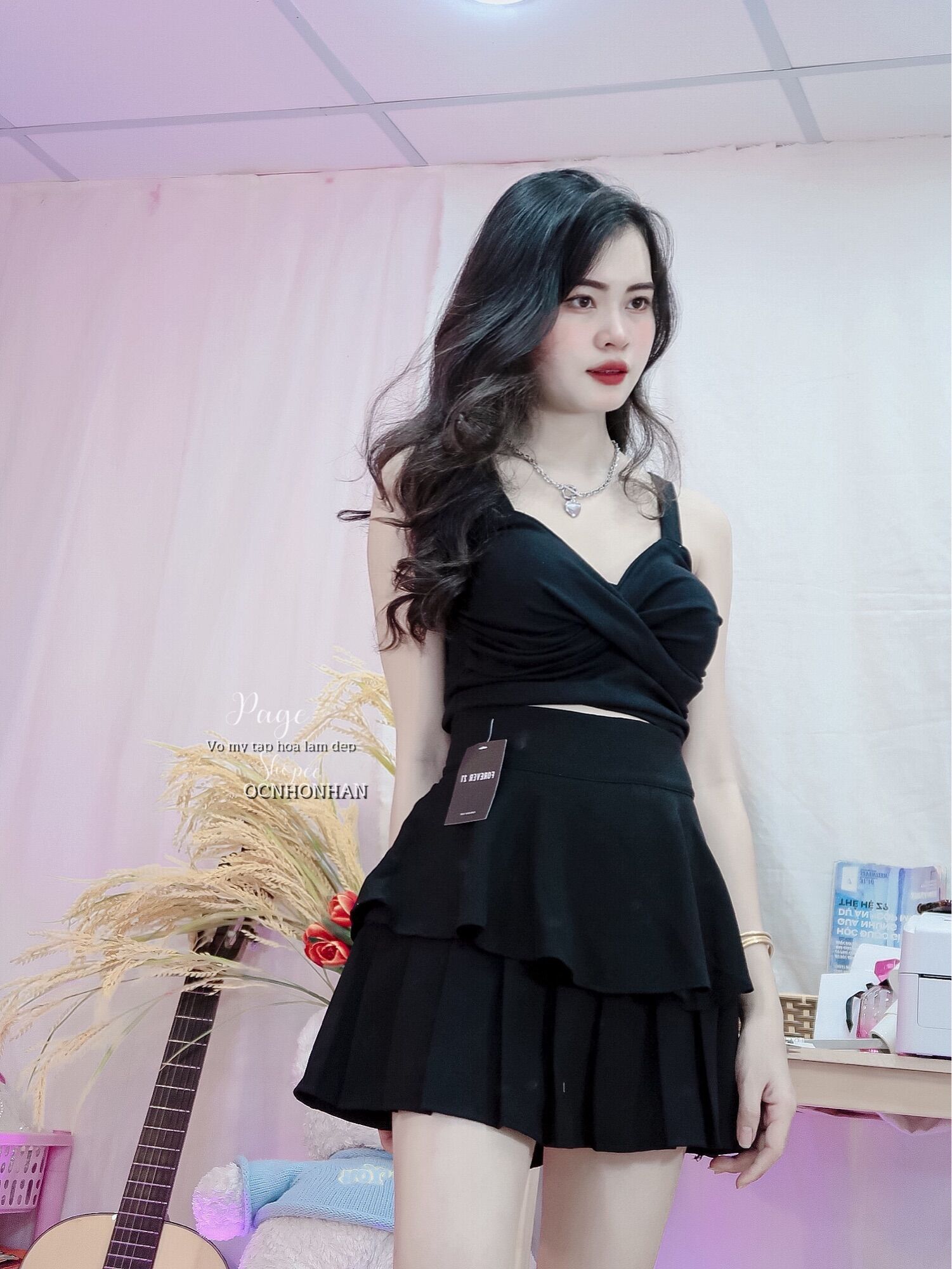 Set áo hai dây phối chân váy tầng