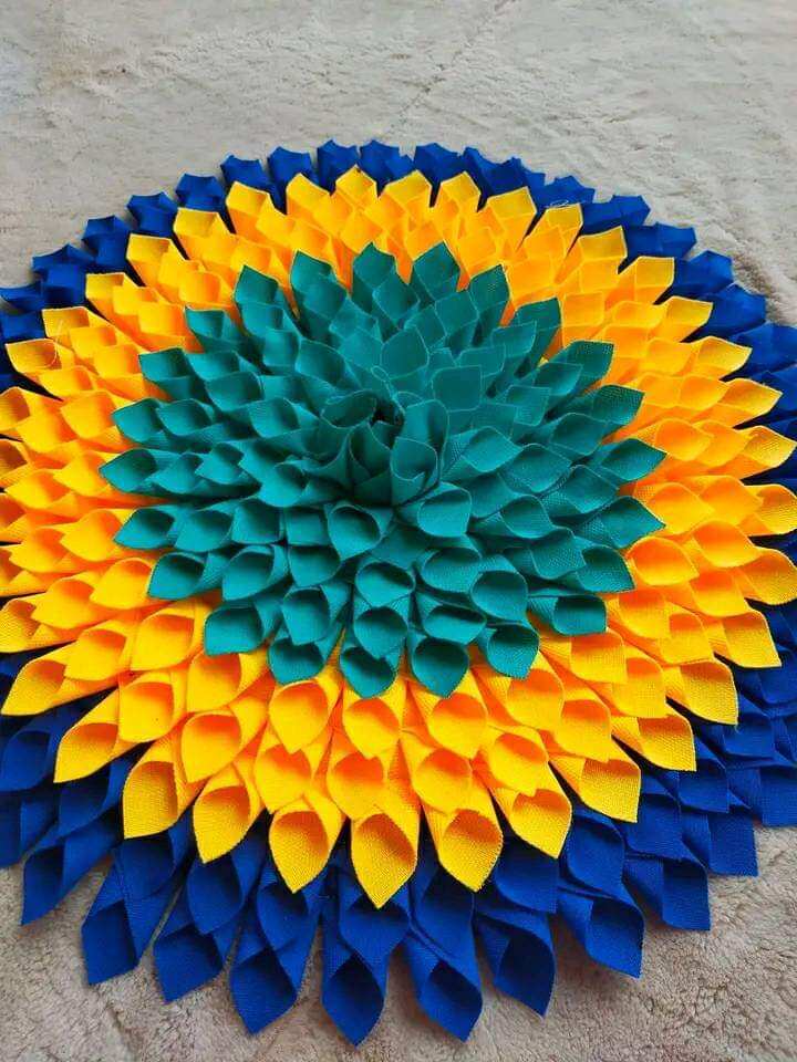 Thảm hoa nhiều màu sắc. kích thước 55cm. thấm hút tốt