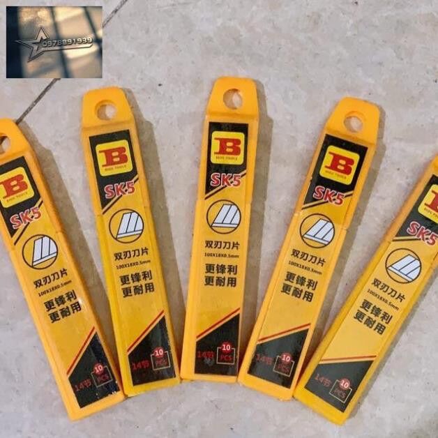 Hộp 10 chiếc lưỡi dao trổ dọc giấy