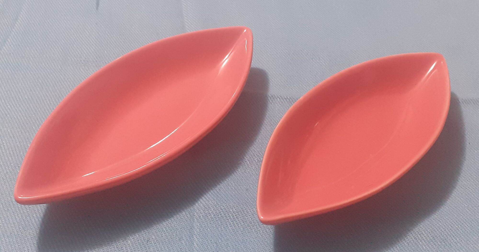 Đĩa gốm sứ hình thoi, nhiều màu, 16,5cm x 7cm
