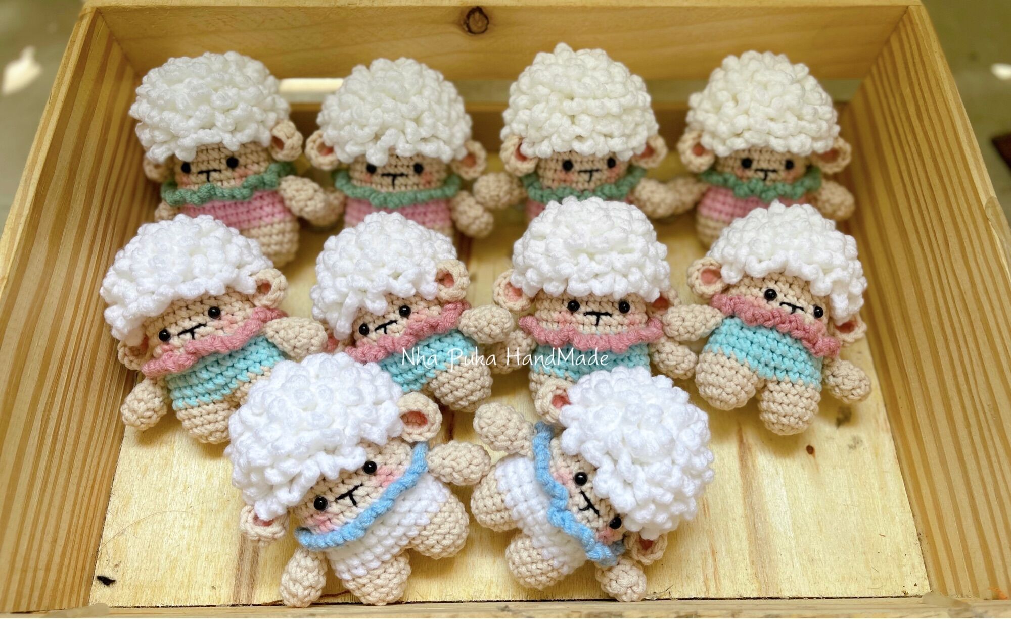 Móc khoá cừu bằng len handmade được chọn màu