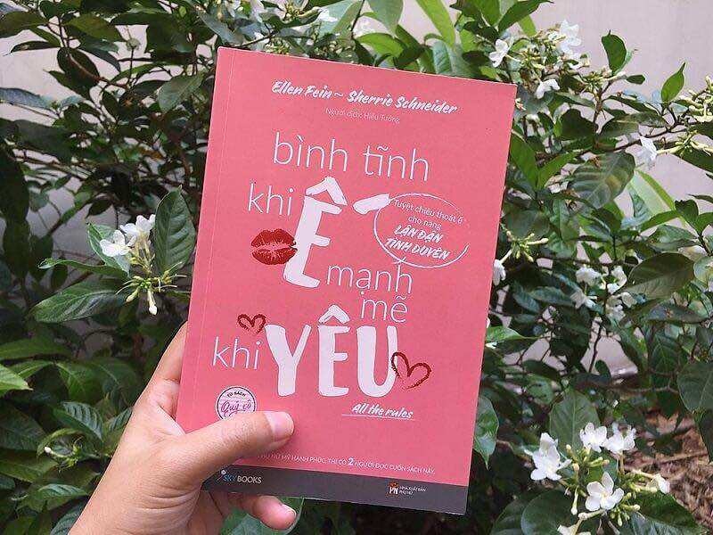 Sách - Bình tĩnh khi ế mạnh mẽ khi yêu