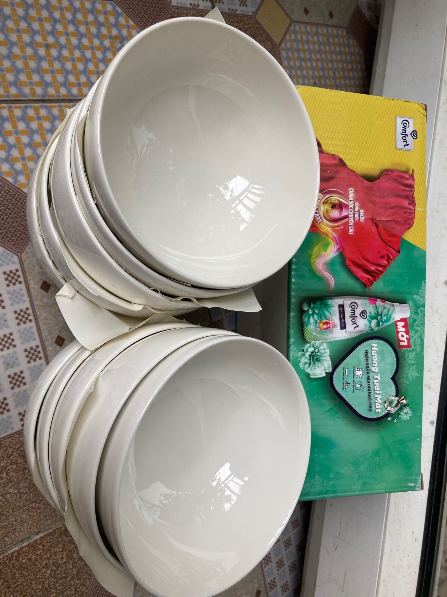Bộ 10 chén sứ trắng 4.5inch , không có hộp, quà khuyến mãi của Unilever