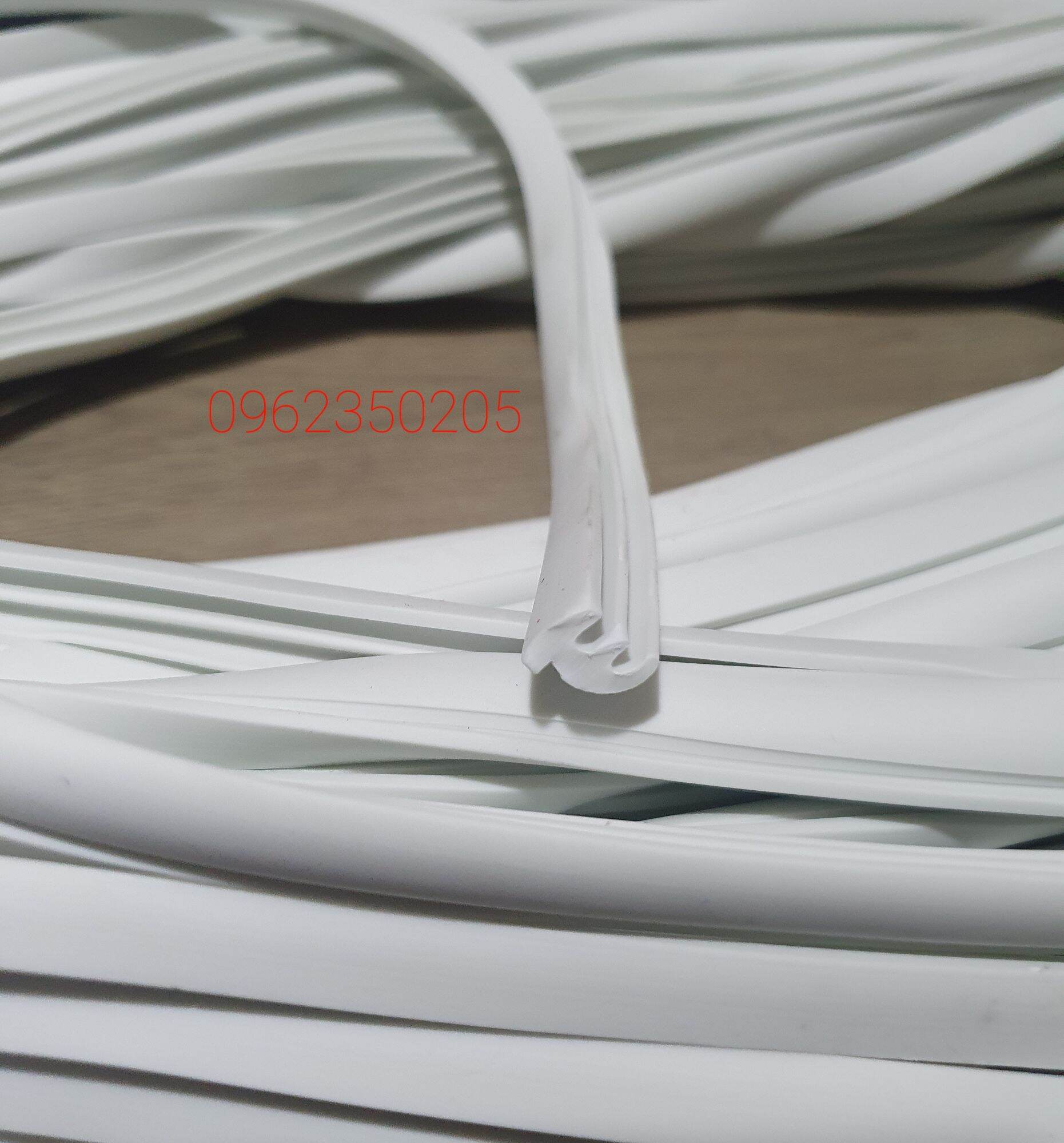 2 Kg Ron Nhét Kính Cửa Nhôm Hệ 700 Màu Trắng 8ly9ly10ly.