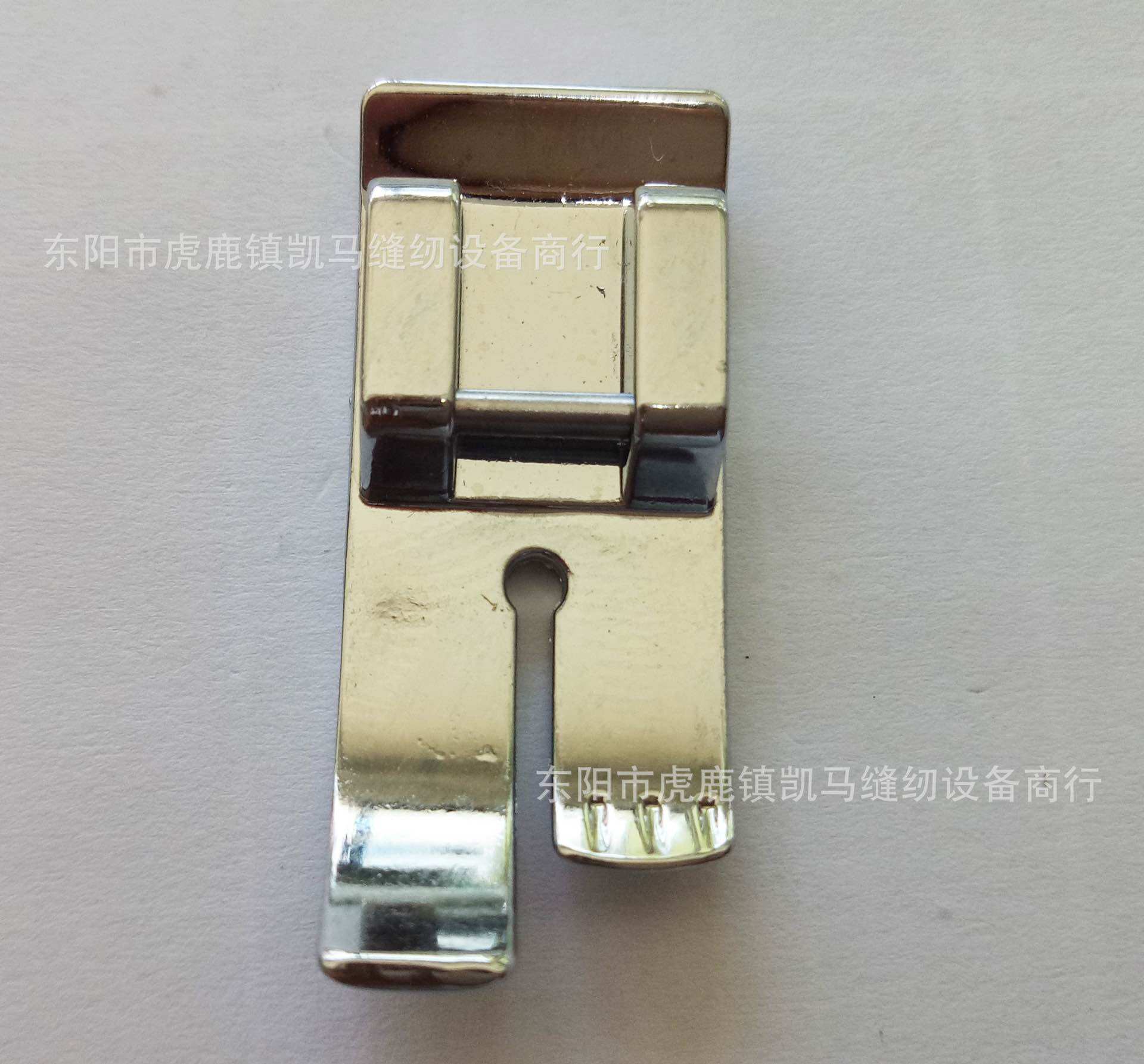 Chân vịt may vải mỏng sử dụng cho máy may gia đình đa năng